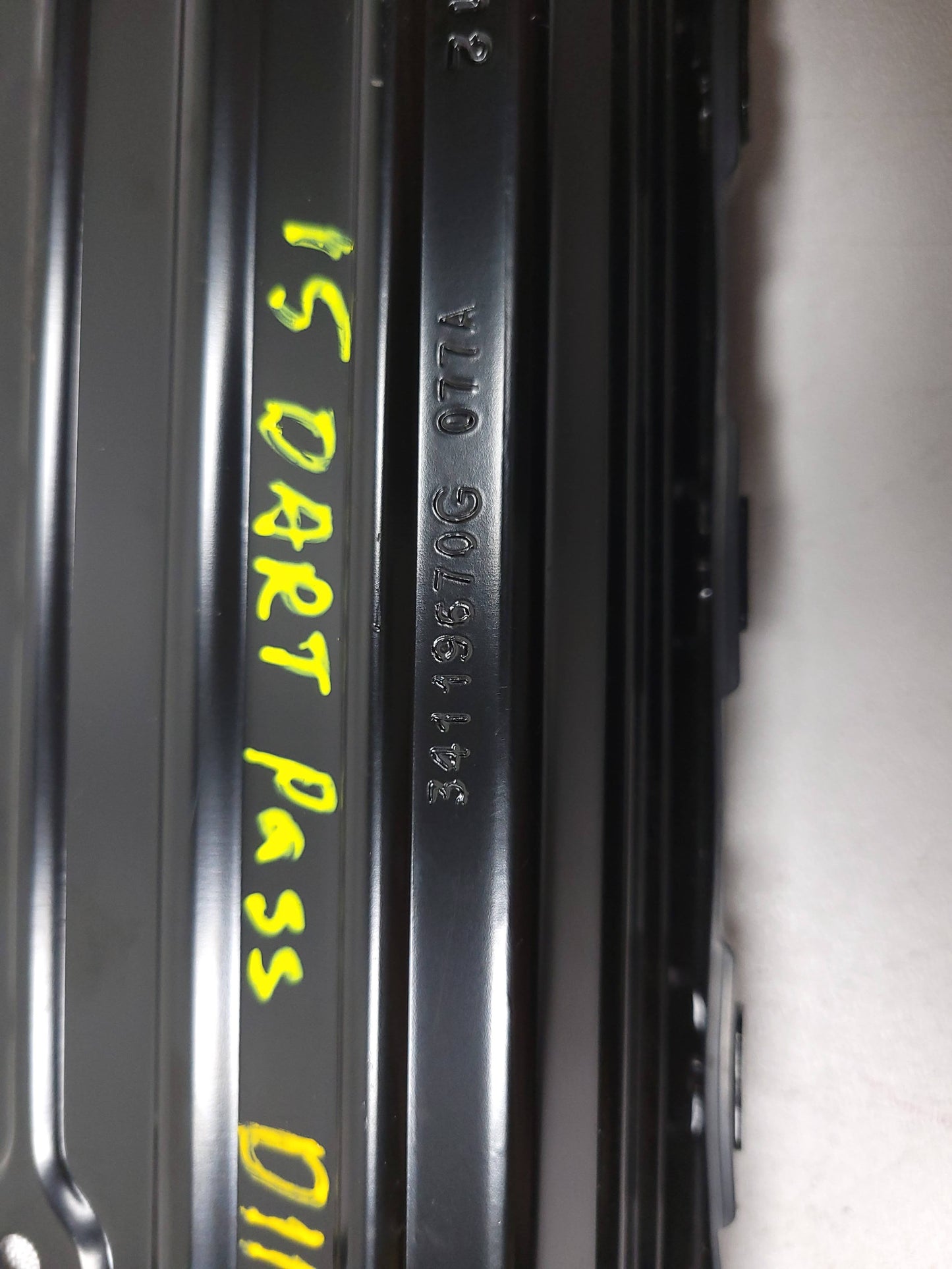 2013-2016 Dodge Dart Limited Knee Air Bag SRS Airbag Right Passenger OEM