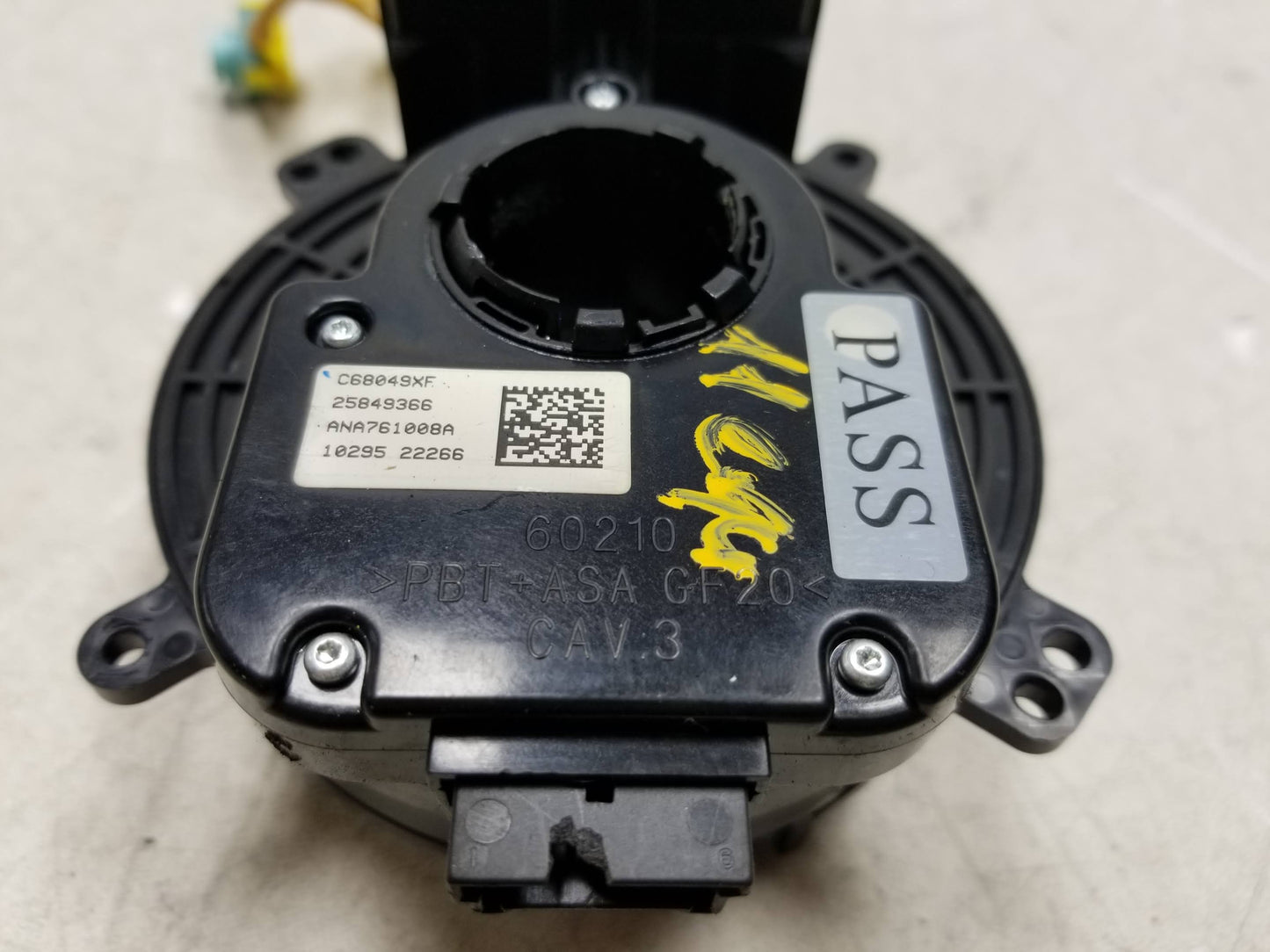 2010 2011 2012 2013 2014 2015 Chevrolet Equinox Steering Wheel Clock Spring  OEM