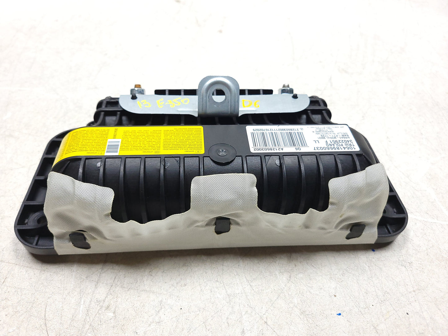 2011 - 2016 MERCEDES E350 E500 W212 Passenger Right Dash Air Bag SRS AirBag OEM
