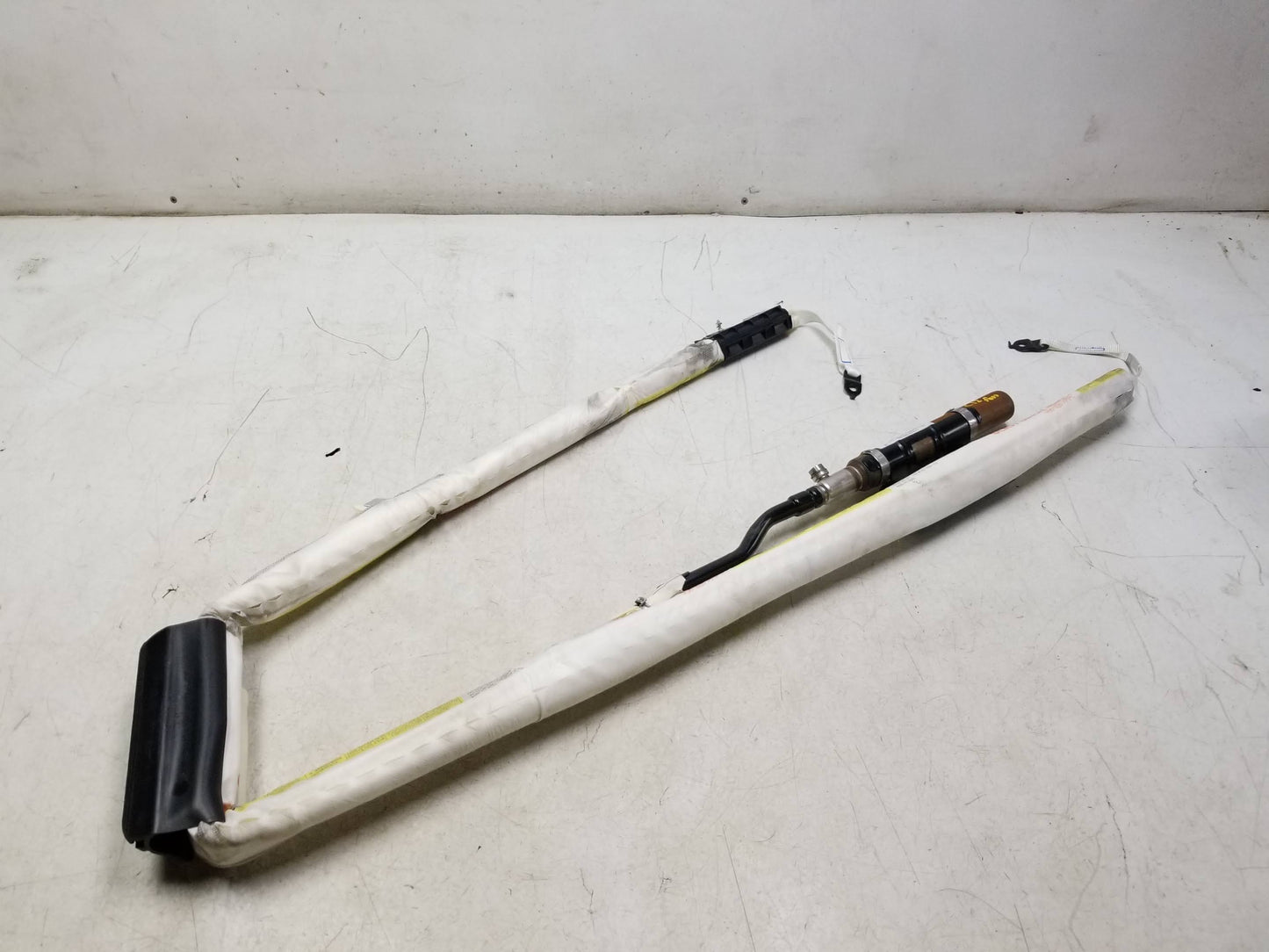 2010 - 2016 Kia Sportage Roof Curtain Airbag SRS Air Bag Passenger Side Right OEM