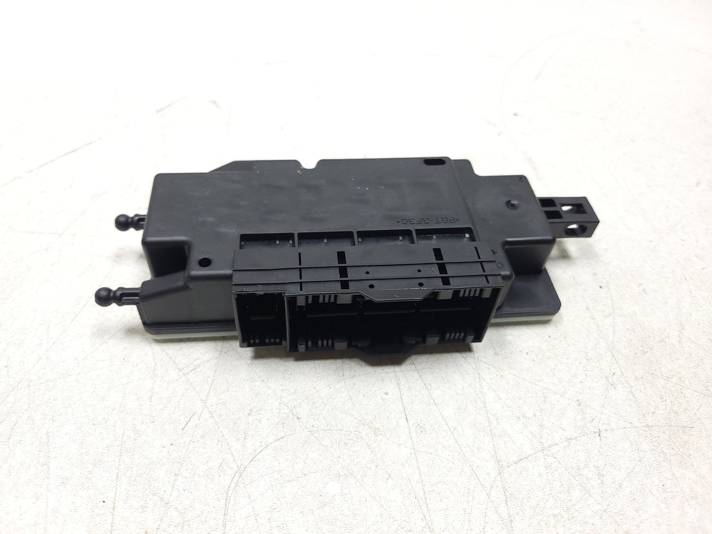 2013 - 2018 BMW 330xi F30 Airbag SRS Control Module 6837359 Sedan OEM