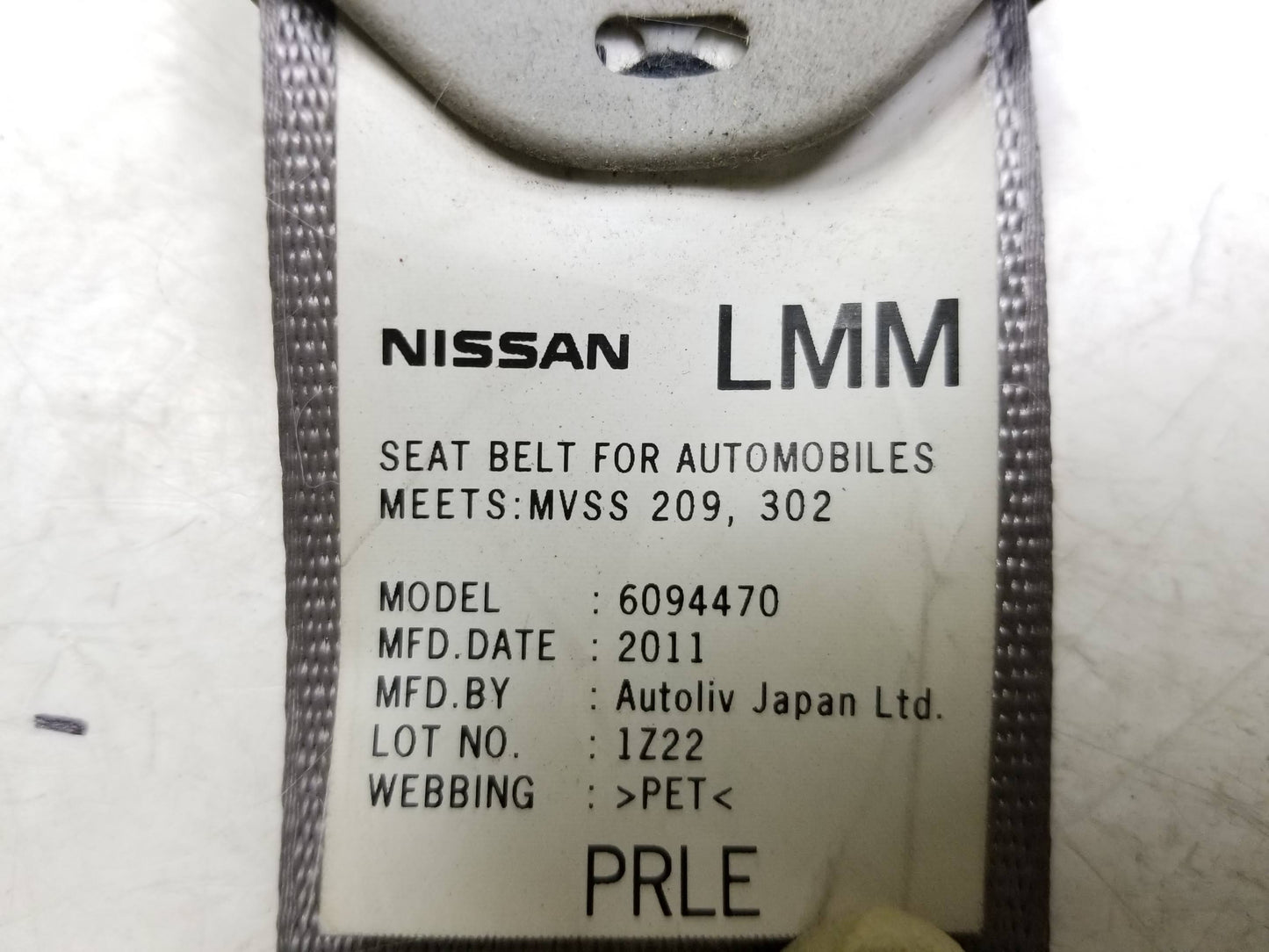 2008 - 2015 Nissan Rogue Front Left Driver Seat Belt Retractor & Pre Tensioner OEM