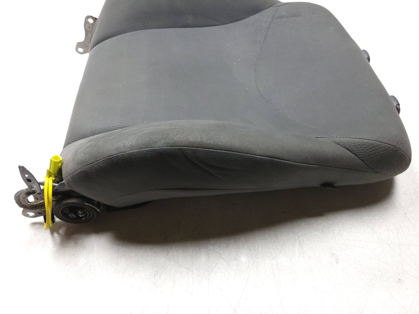 2010 2011 Toyota Prius Front Left Driver Seat Back Backrest Upper & Air Bag SRS