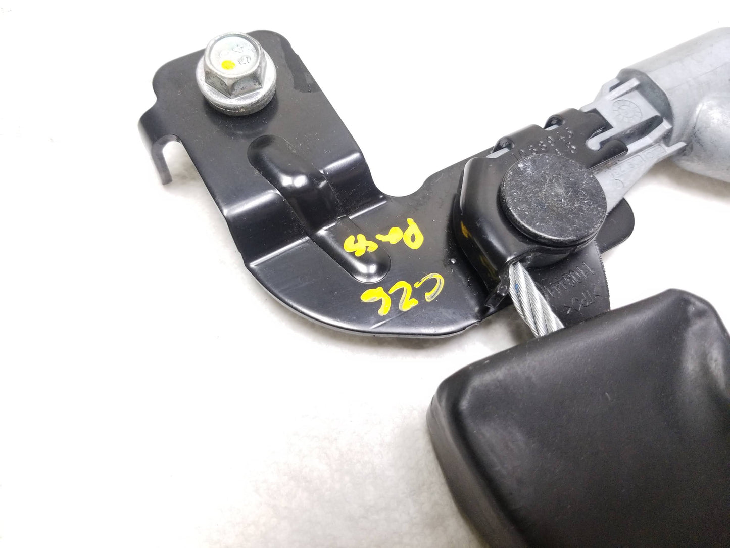 2014 - 2019 Kia Soul Seatbelt Pretensioner Front Passenger Side Right OEM