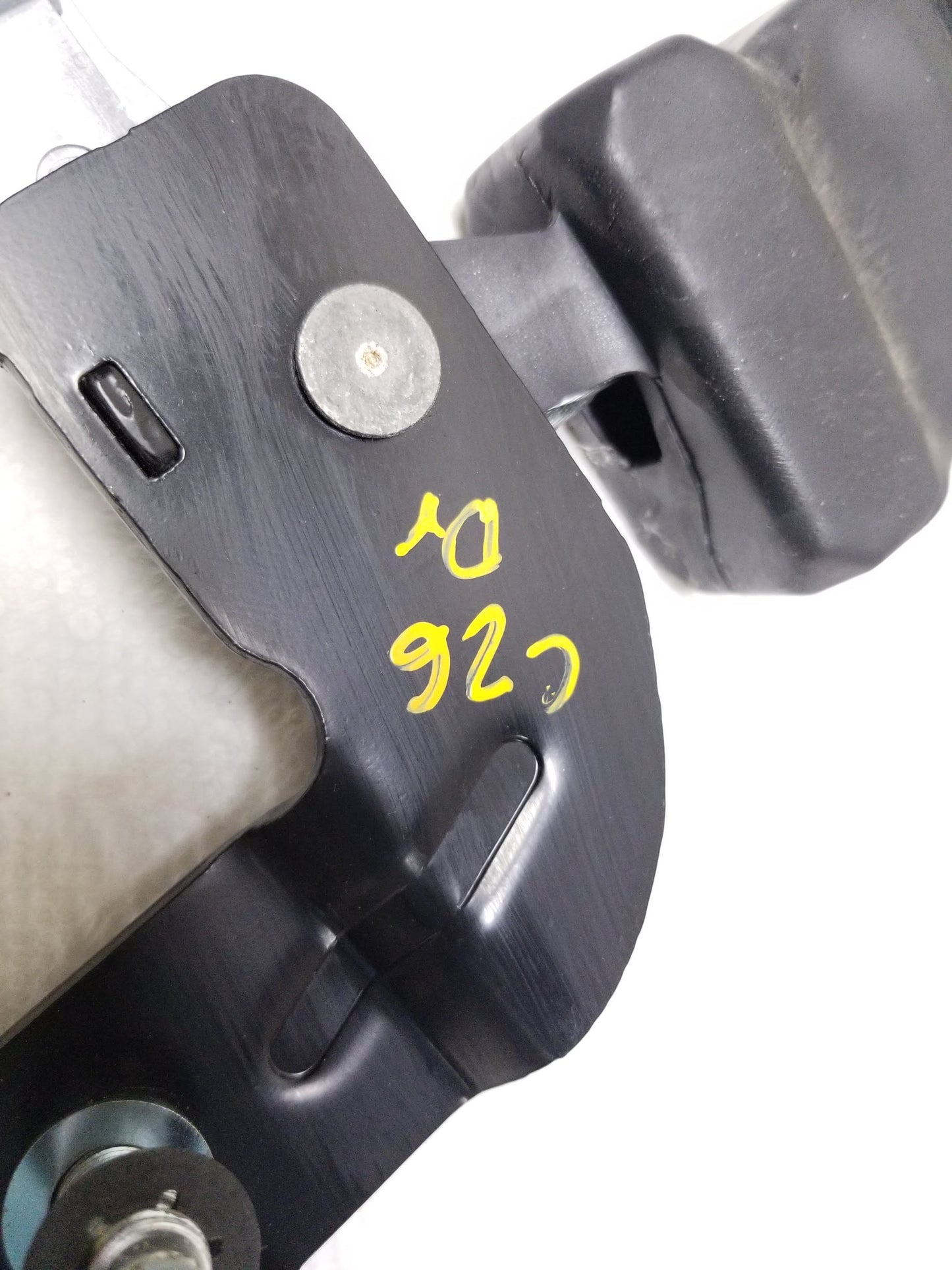 2014 - 2019 Kia Soul Seatbelt Pretensioner Front Driver Side Left OEM