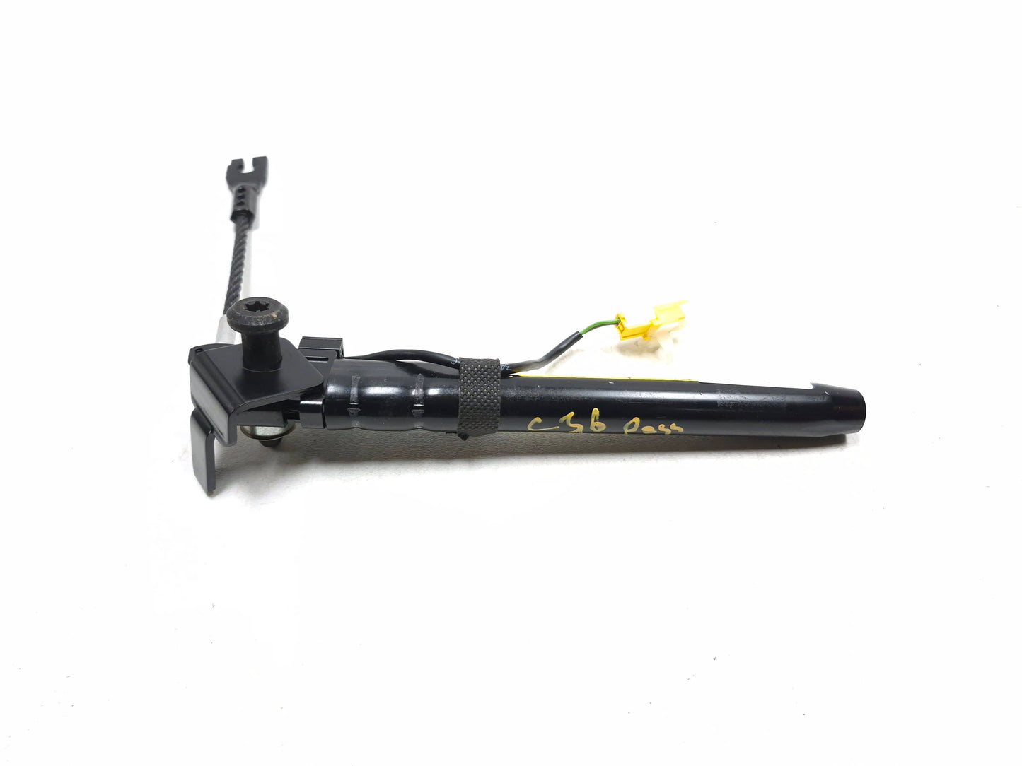 2014-2017 Fiat 500L Front Seat Belt Pretensioner Passenger Side Right OEM
