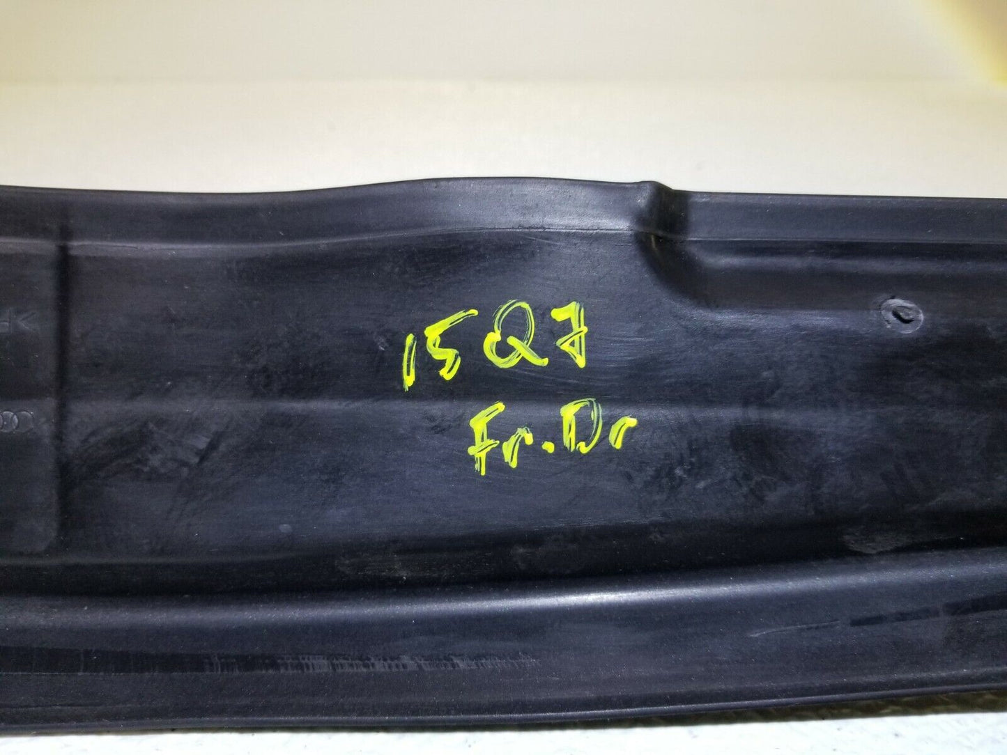 11-15 Audi Q7 Front Fender Inner Shield Plate Left Driver Side OEM 4l0821111
