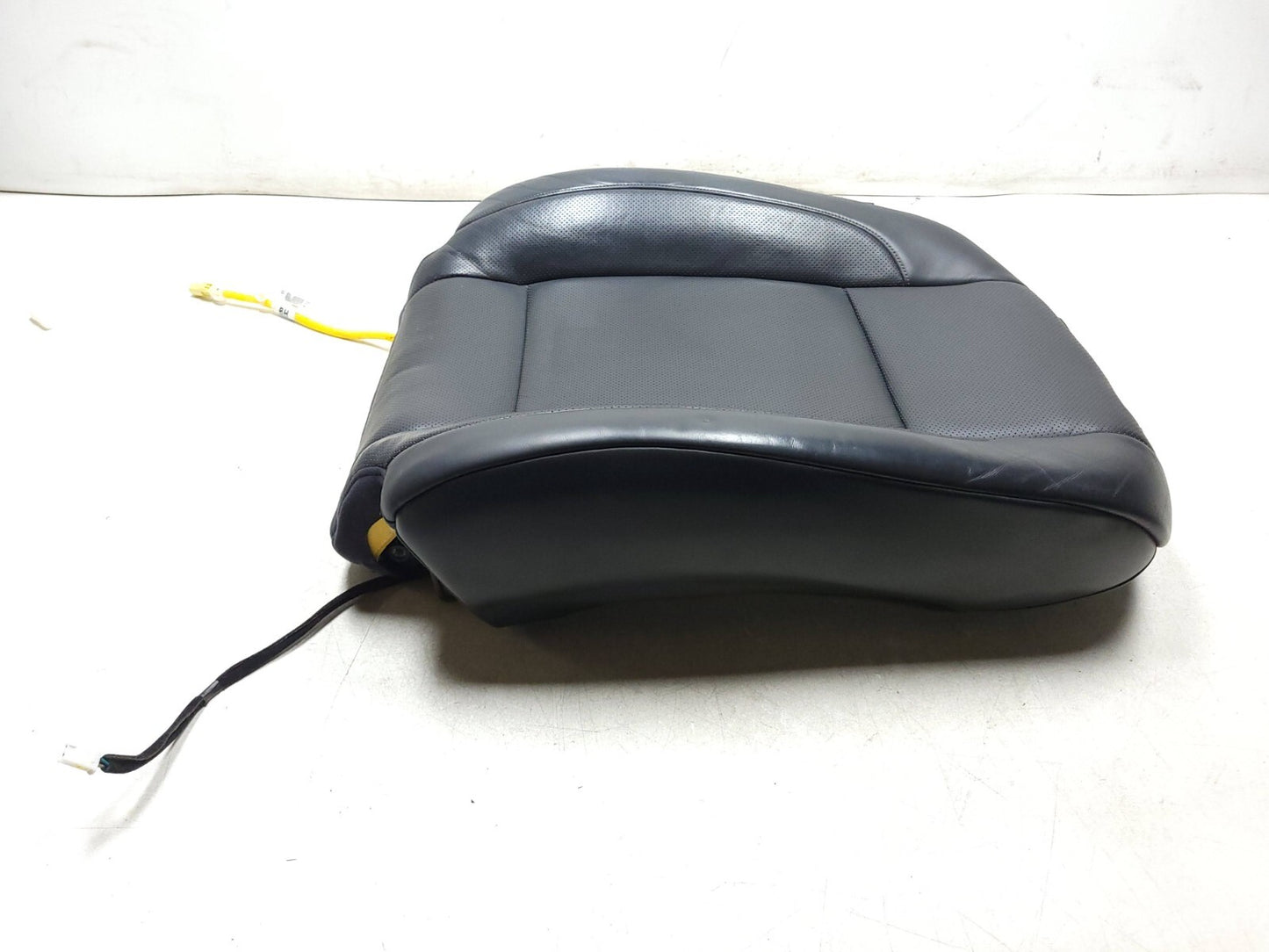 2009 - 2012 Hyundai Genesis Front Upper Seat Cushion Passenger Side Right OEM