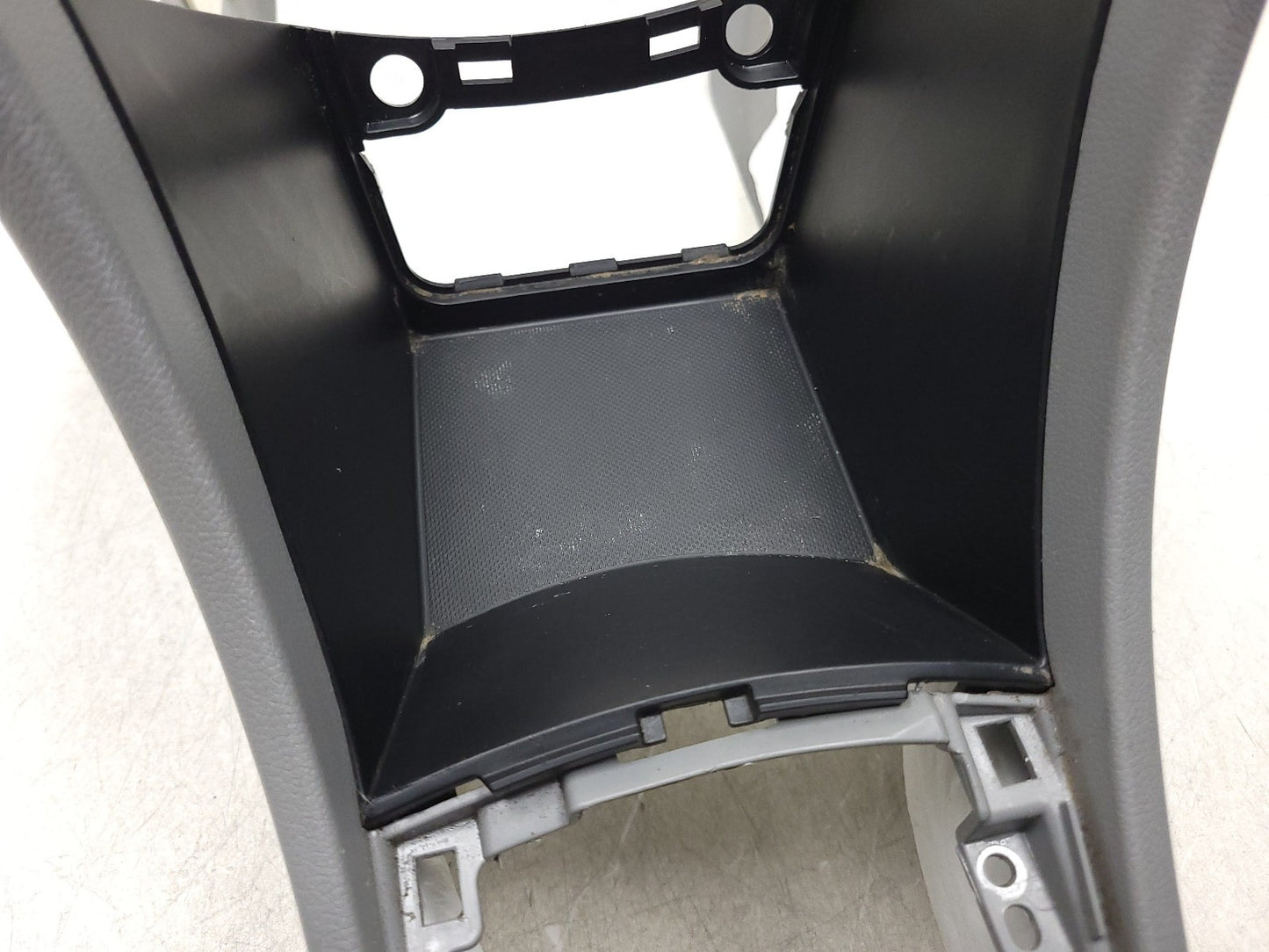 2012-2017 Hyundai Accent Center Console Floor Tray Trim OEM 84612-1r000