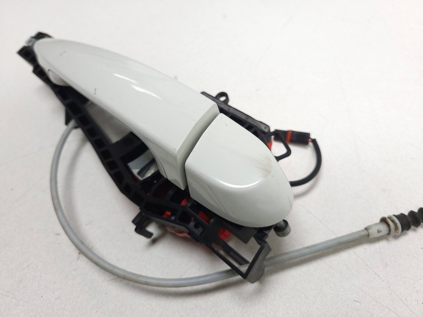 12-18 BMW 330xi F30 Exterior Door Handle Front Passenger Side OEM β
 76k Miles