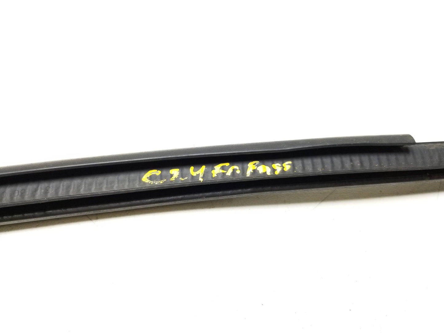 11-17 Lexus CT200h Front Door Weatherstrip Seal Pasenger Side Right Oem✅