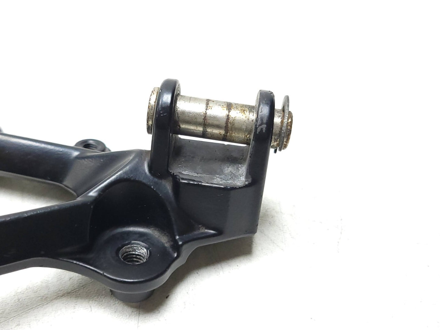 2007 Kawasaki Ninja Zx-6r Zx600 Front Footrest Bracket Left Side OEM