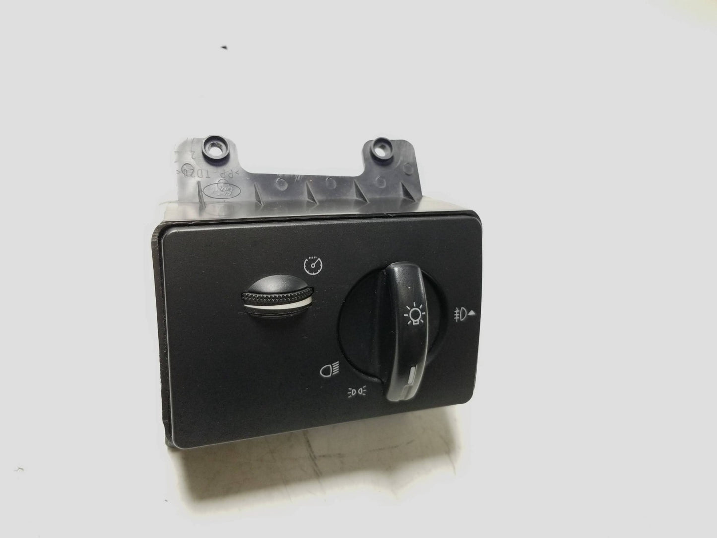 10 - 13 Ford Transit Connect Headlamp Switch OEM