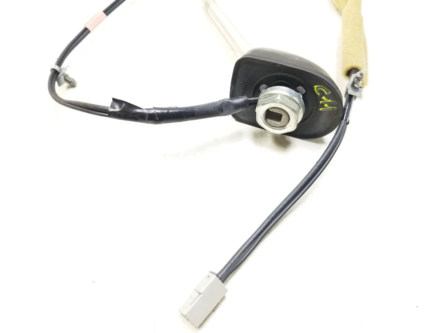 11-15 Nissan Rogue Roof Mount Antenna OEM ✅