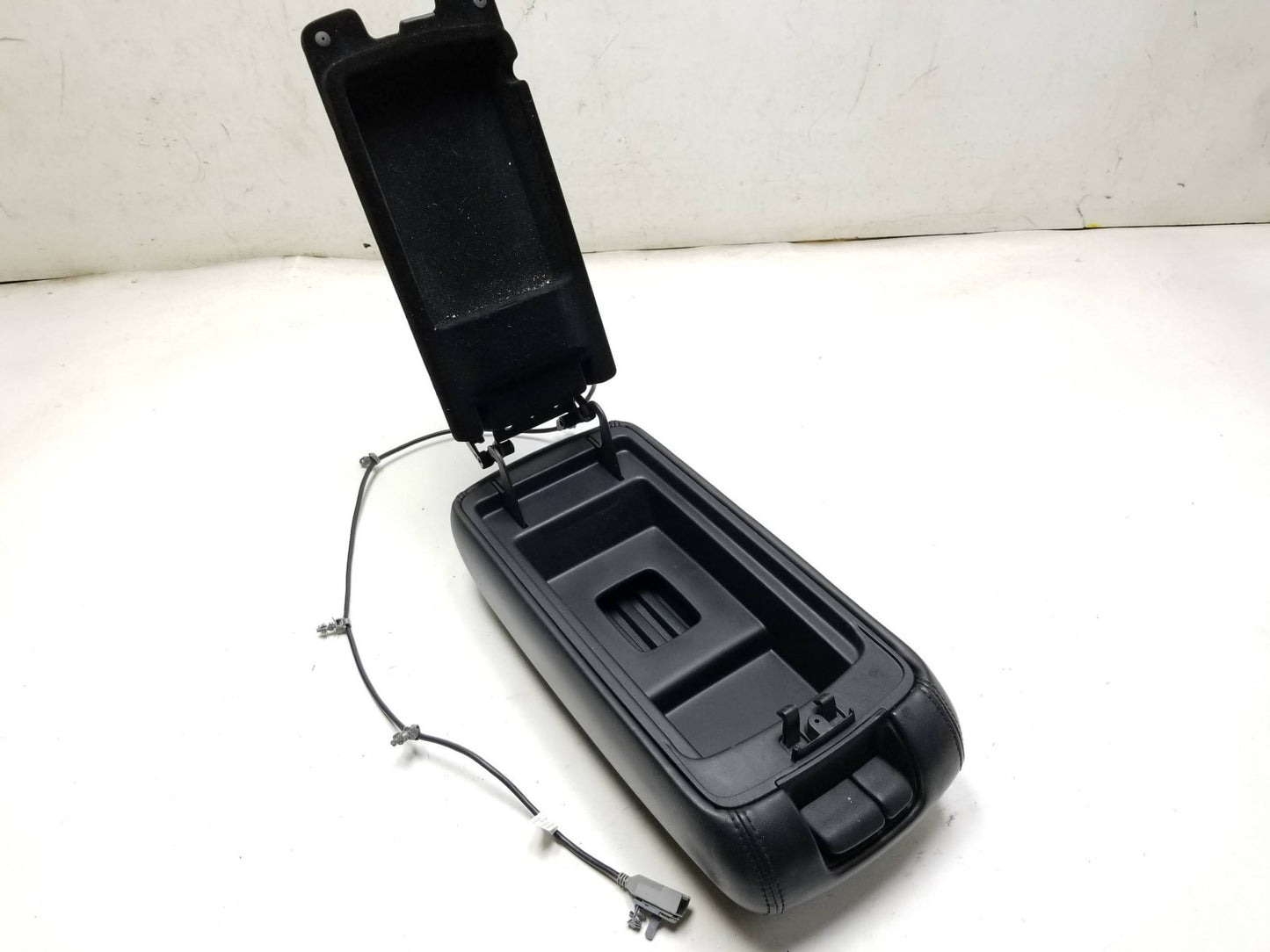 2012 Jeep Grand Cherokee Center Console Armrest OEM