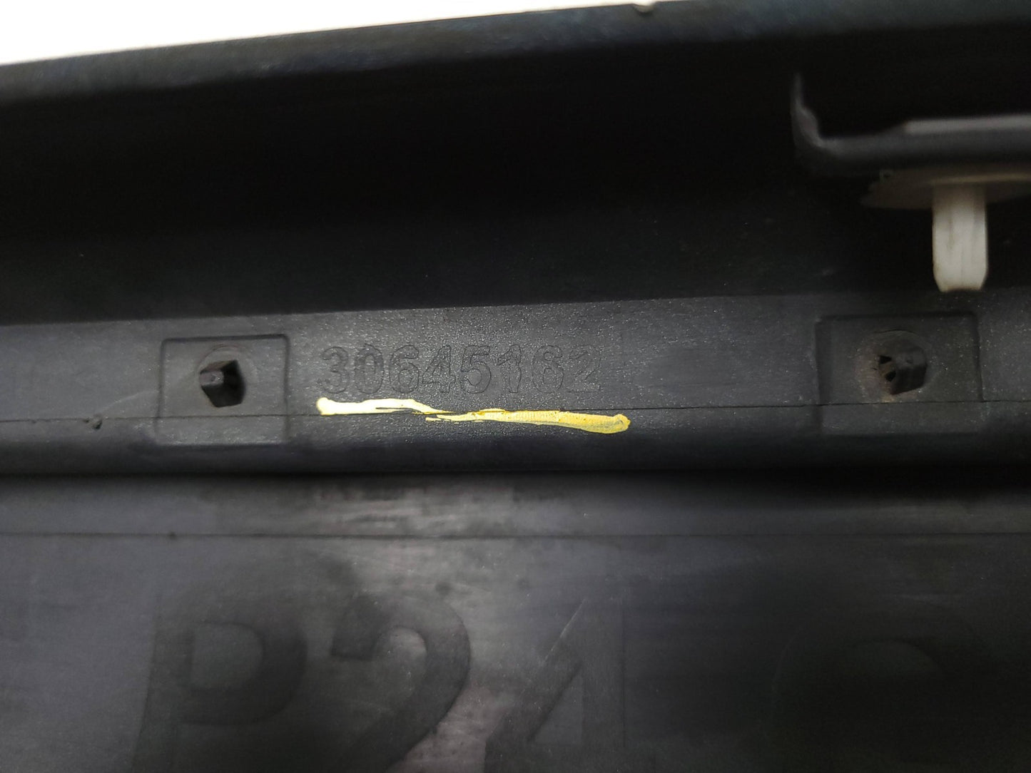 2001-2009 Volvo S60 Rocker Panel Skirt Molding Driver Side Left 30645162 OEM