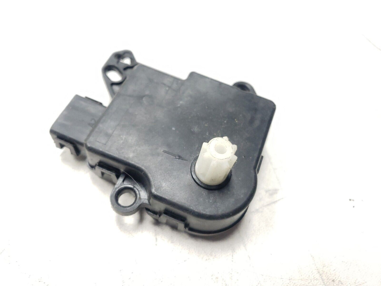 09 10 11 12 Lincoln MKS AC Core Actuator Servo Flap Motor  2pcs OEM