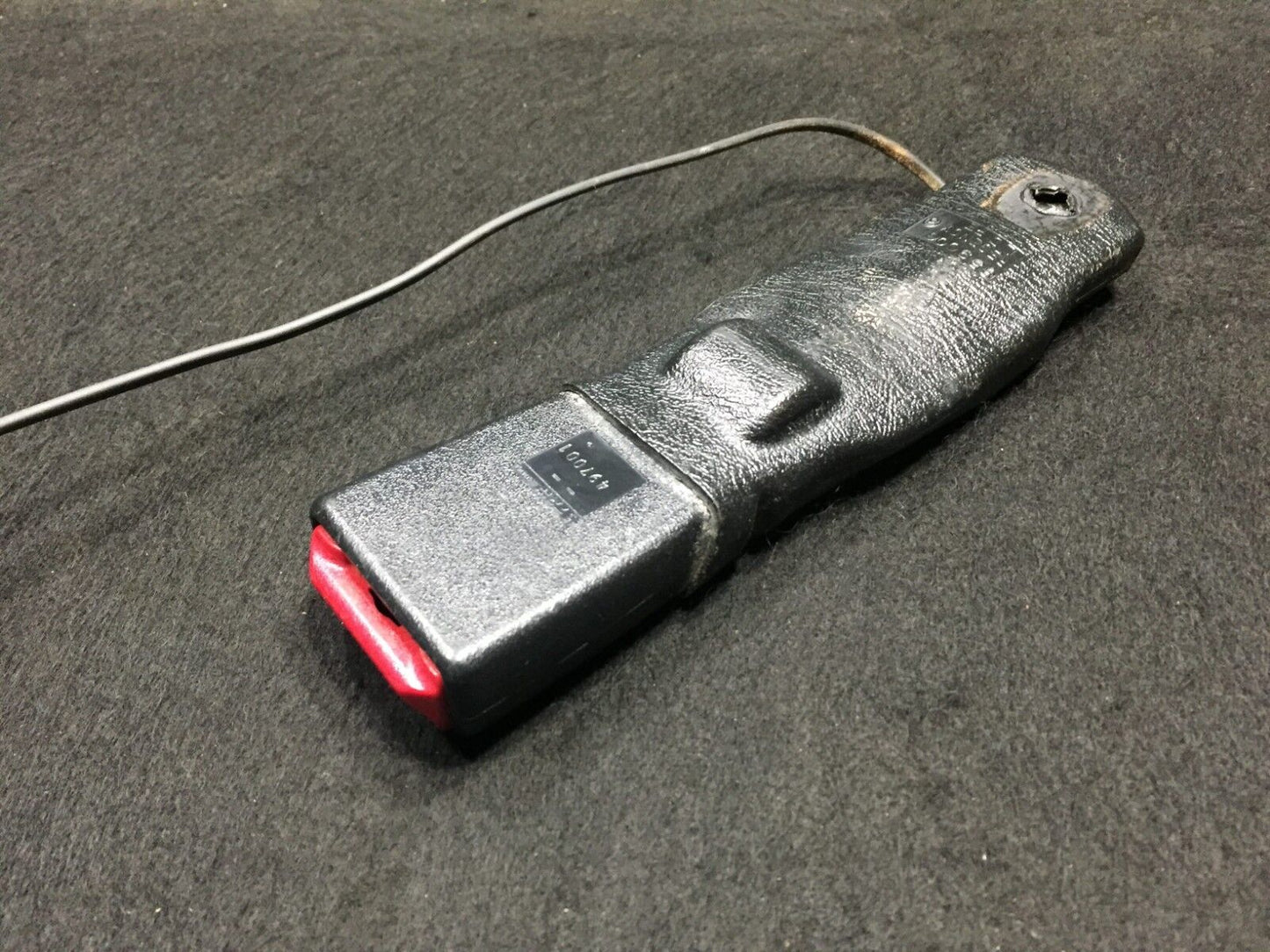 99 00 01 02 03 Mercedes Ml320 W163 Front Right Pass Seat Belt Buckle OEM D34