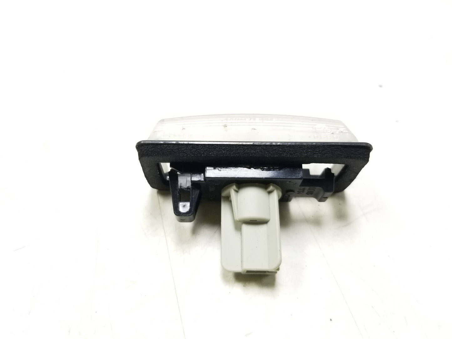 2008 - 2015 Nissan Rogue License Light Lamp 2pcs OEM