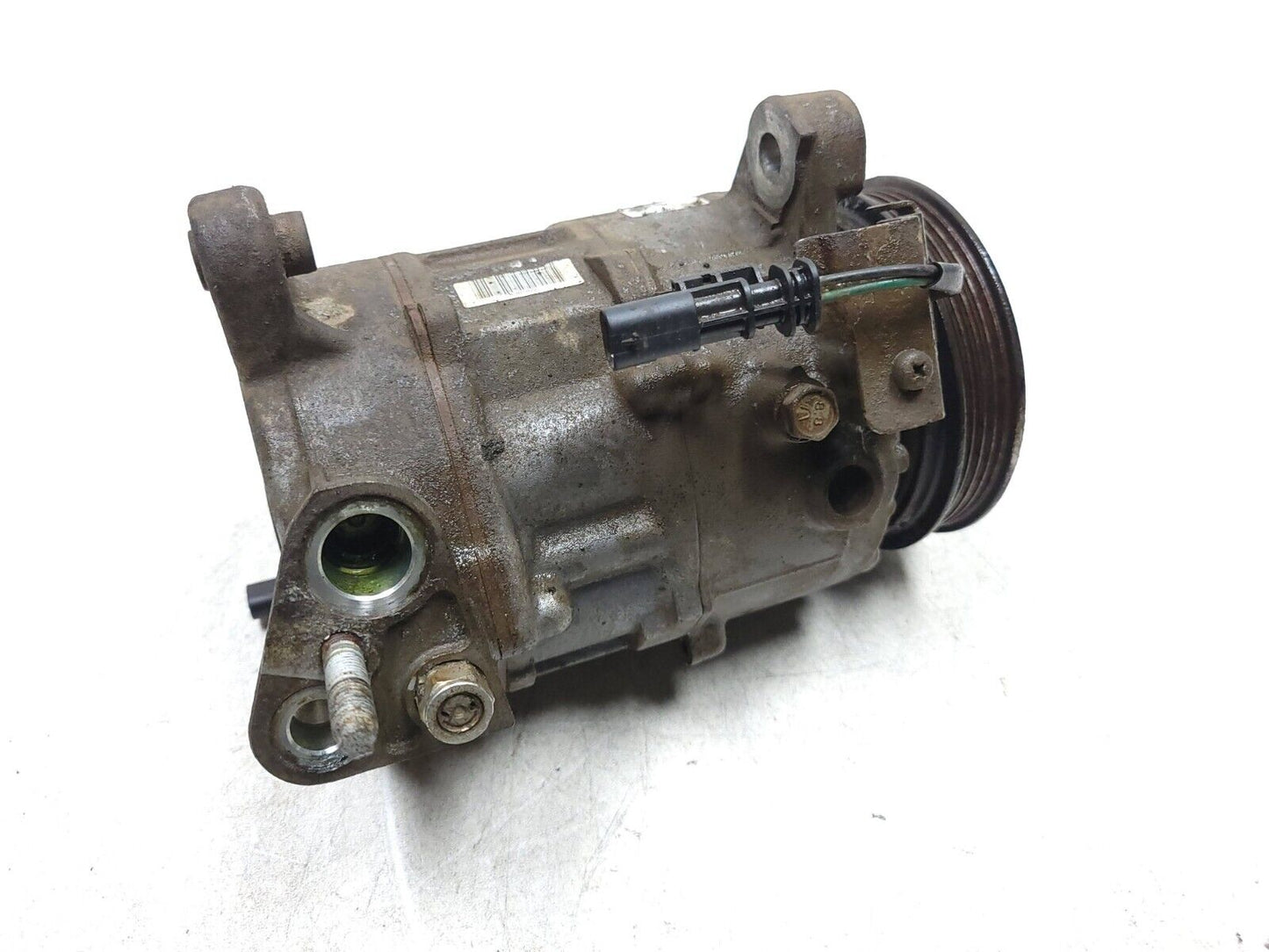 14-18 Chevrolet Silverado 1500 Ac Compressor  4.3l OEM