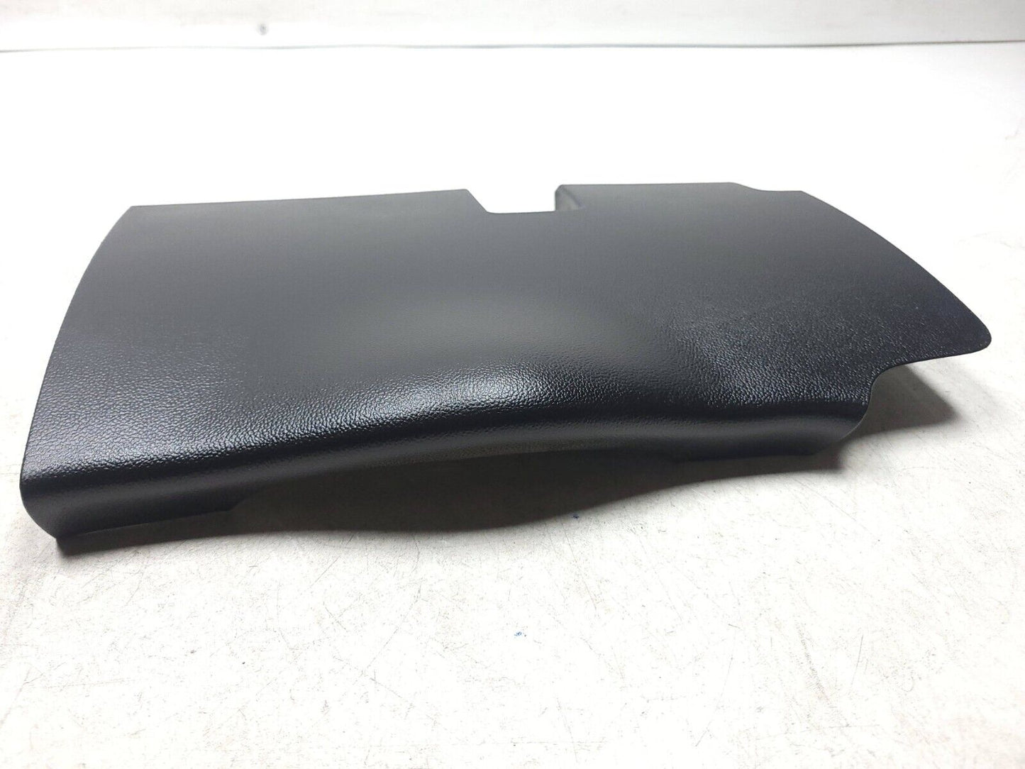 2014 - 2019 Chevrolet Silverado 1500 Driver Knee Trim Panel OEM