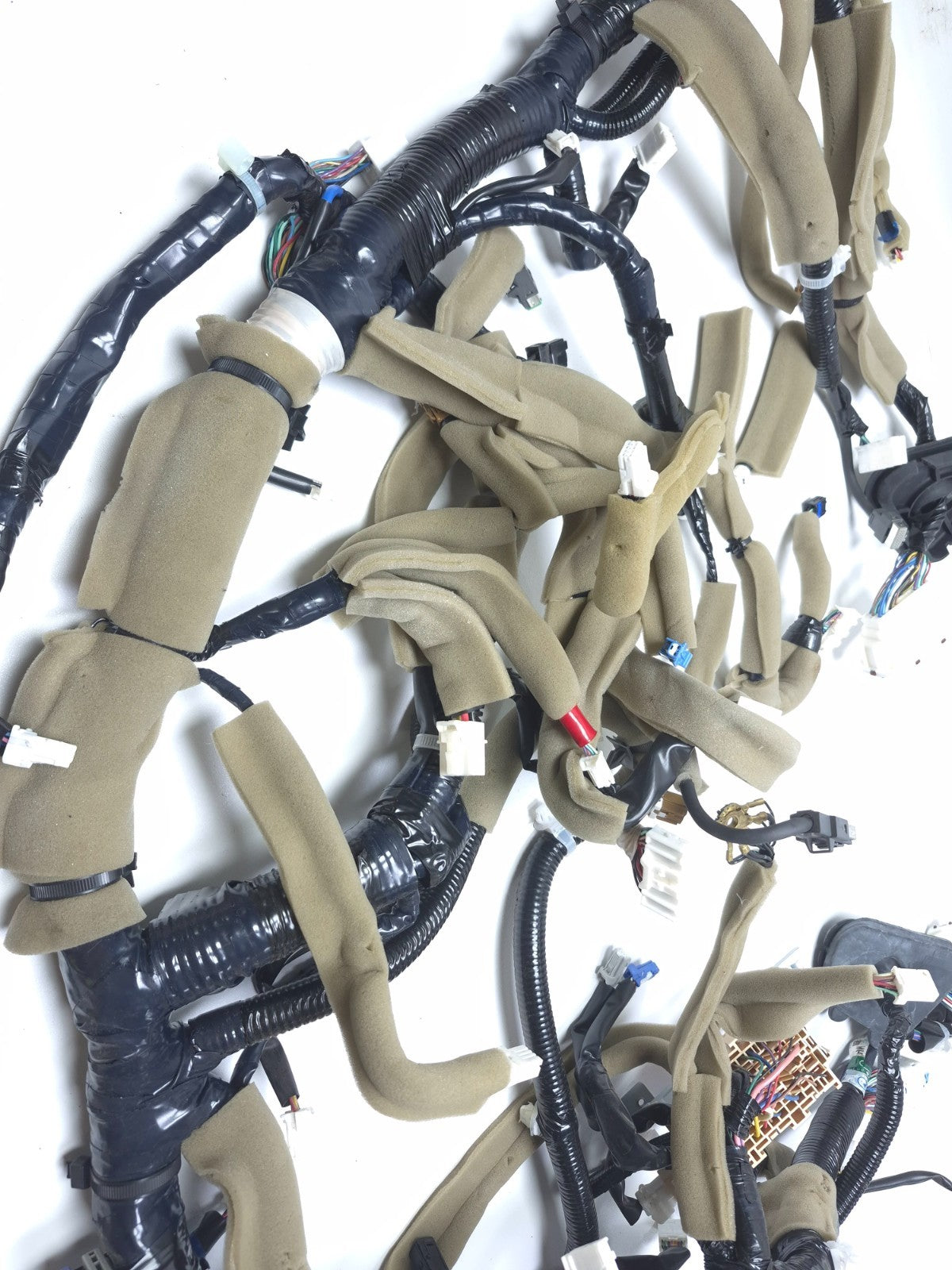 2012 Nissan Leaf Dashboard Dash Instrument Panel Wire Wiring Harness OEM