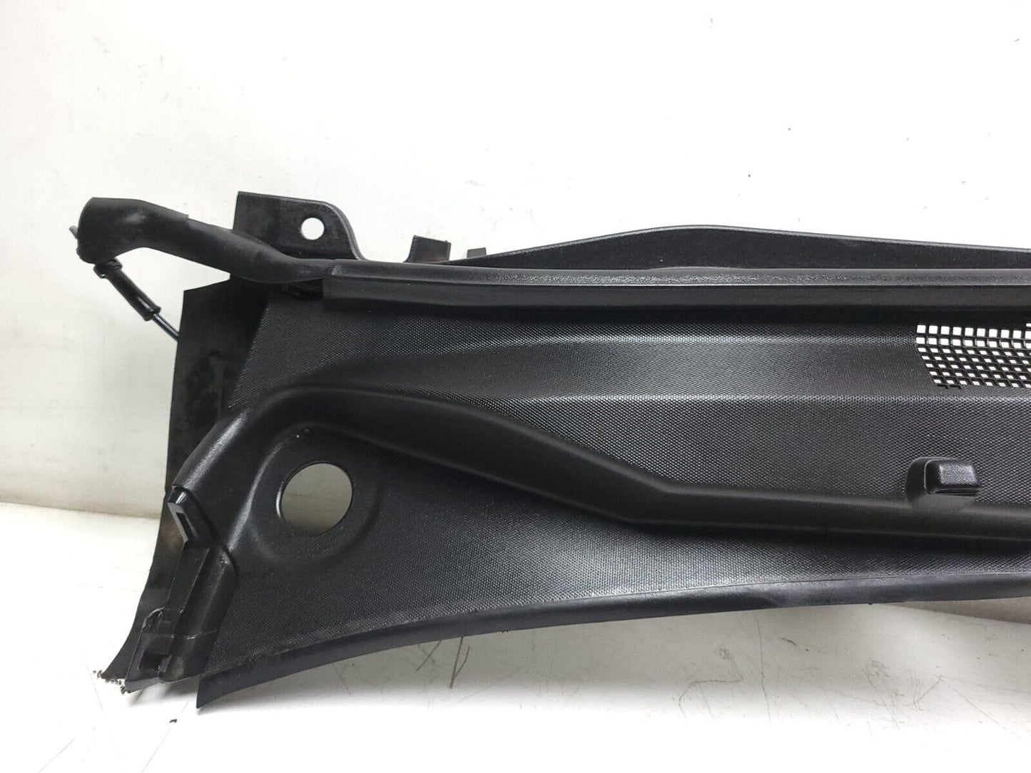10-15 Chevrolet Equinox Windshield Wiper Cowl Cover OEM