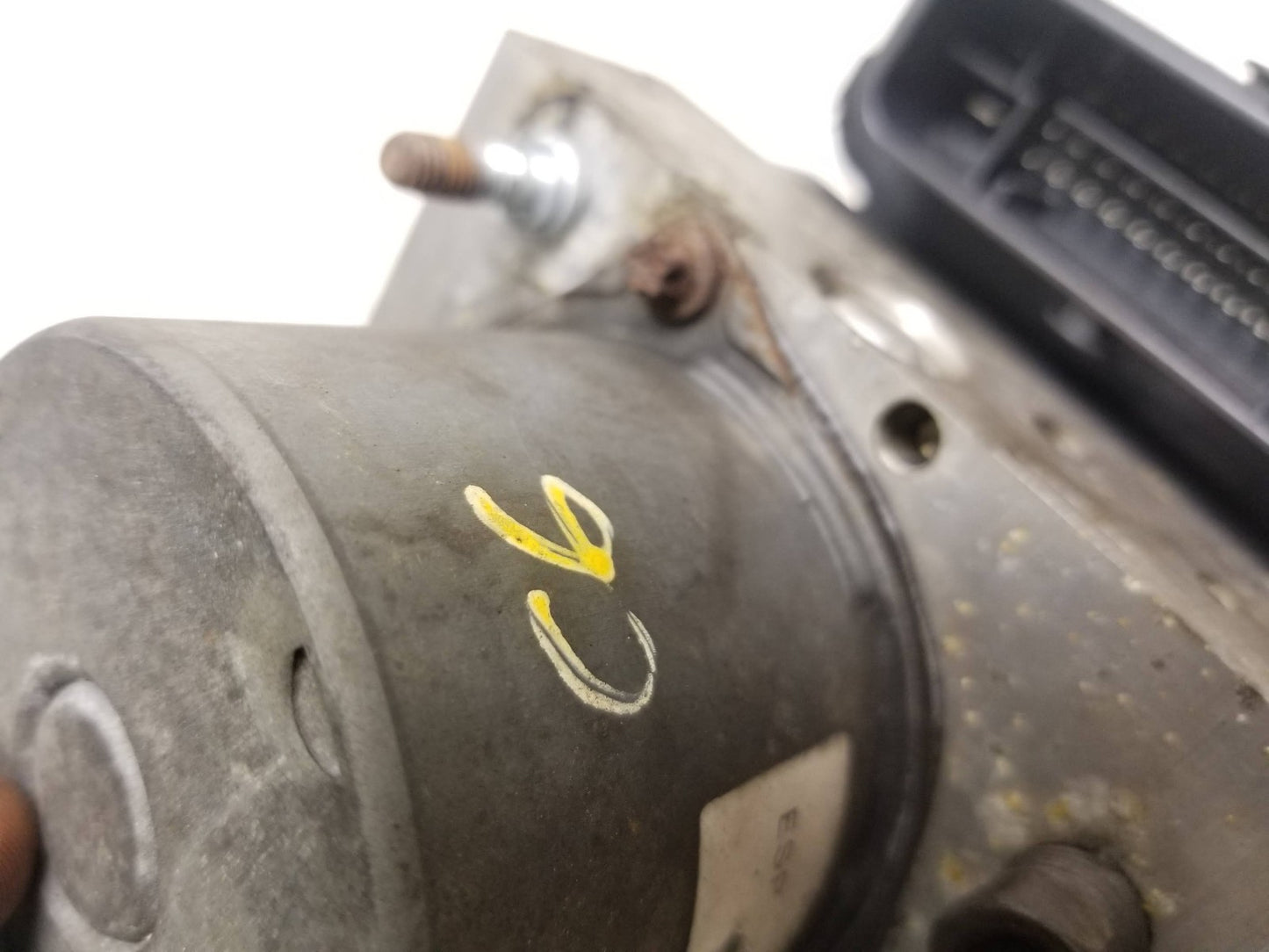 2014 - 2016 Dodge Grand Caravan ABS Anti Lock Brake Pump OEM