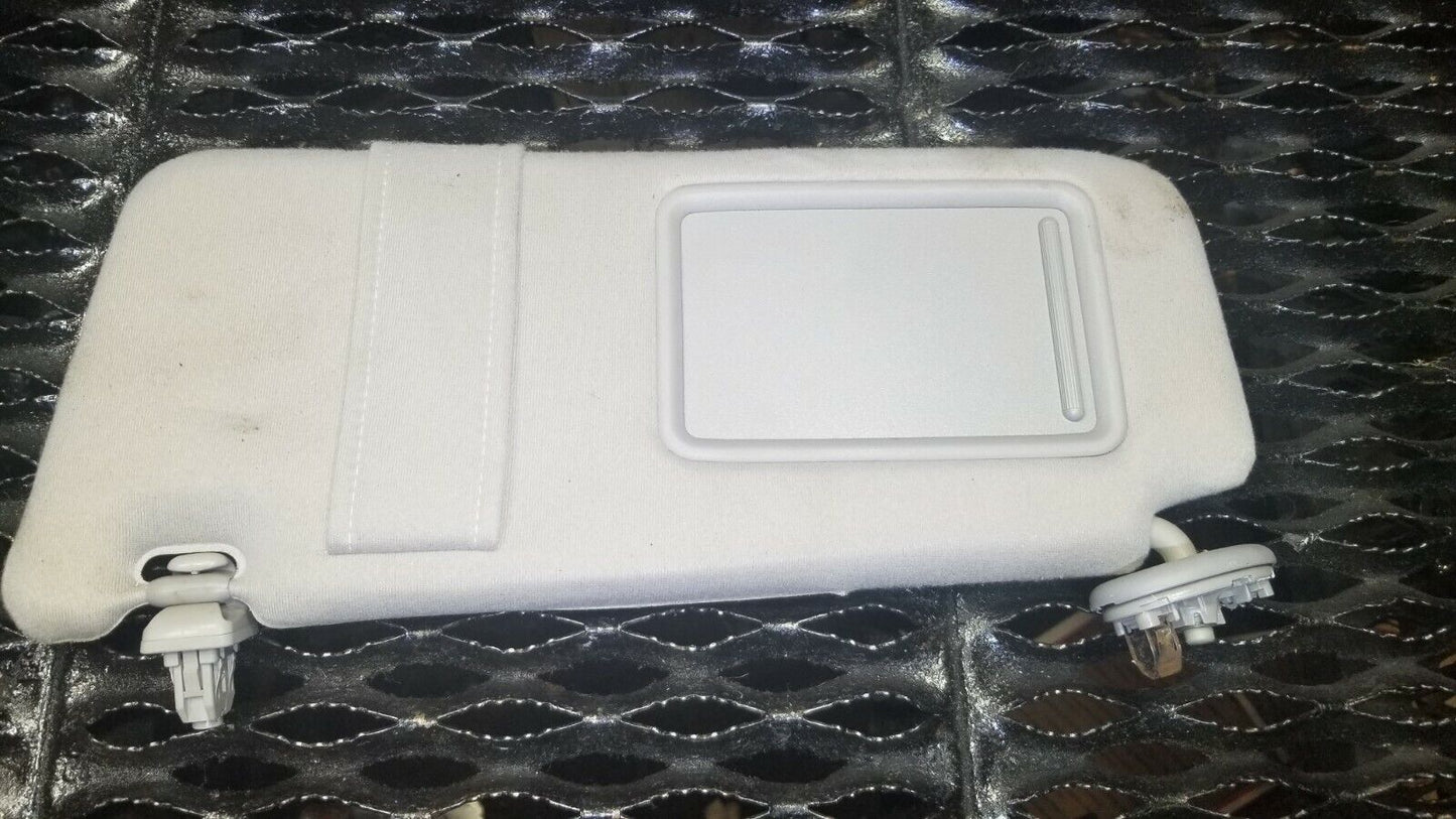10 11 Toyota Camry Hybrid Left Driver Sun Visor Sunvisor OEM
