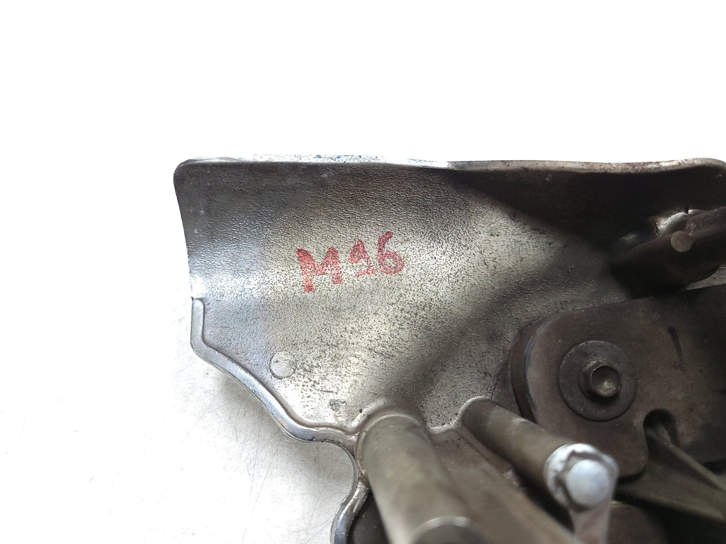 2002 Honda Magna Vf 750c Engine Motor Sprocket Cover OEM