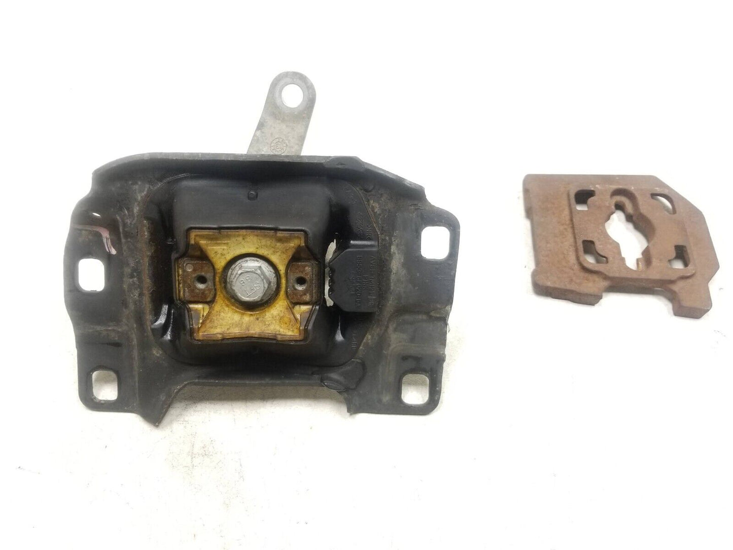 12 - 14 Ford Focus Engine Mount OEM