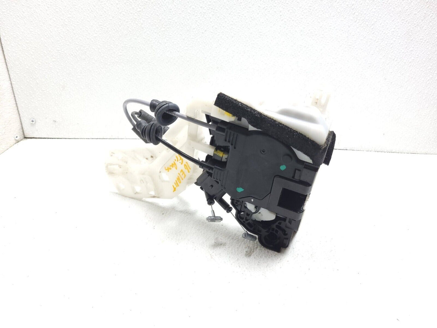 14-16 Hyundai Elantra Door Lock Latch Actuator Front Right Pass Side OEM Sedan