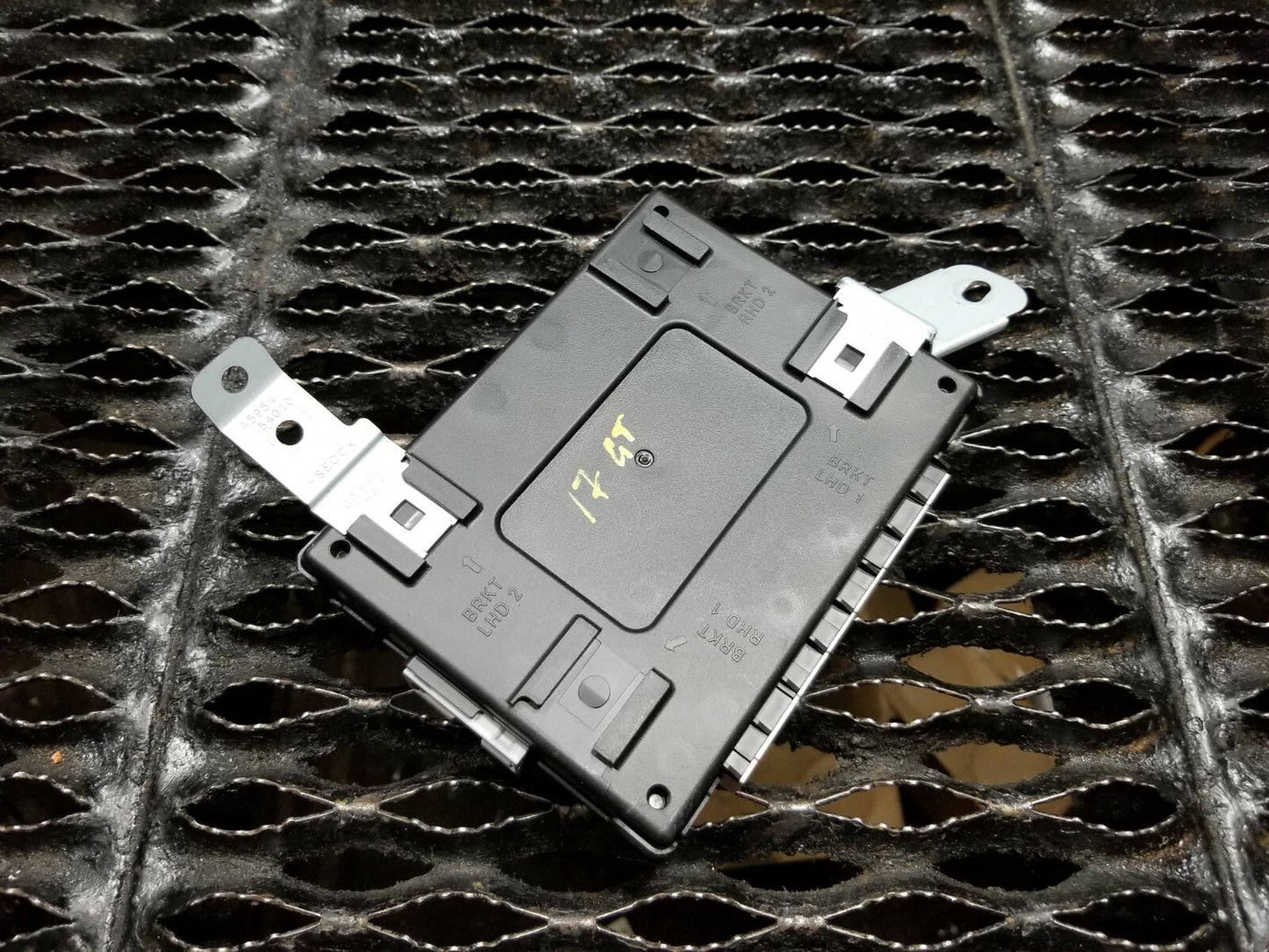 15 16 17 Hyundai Elantra Gt Body Control Module Bcm Bcu 95400a5555 OEM 35k Miles