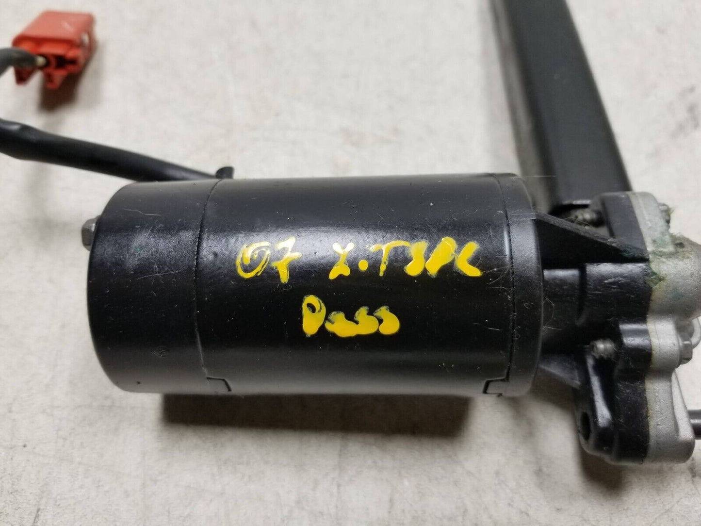 2002 - 2008 Jaguar X-type Seat Adjustment Motor Front Passenger Side Right OEM