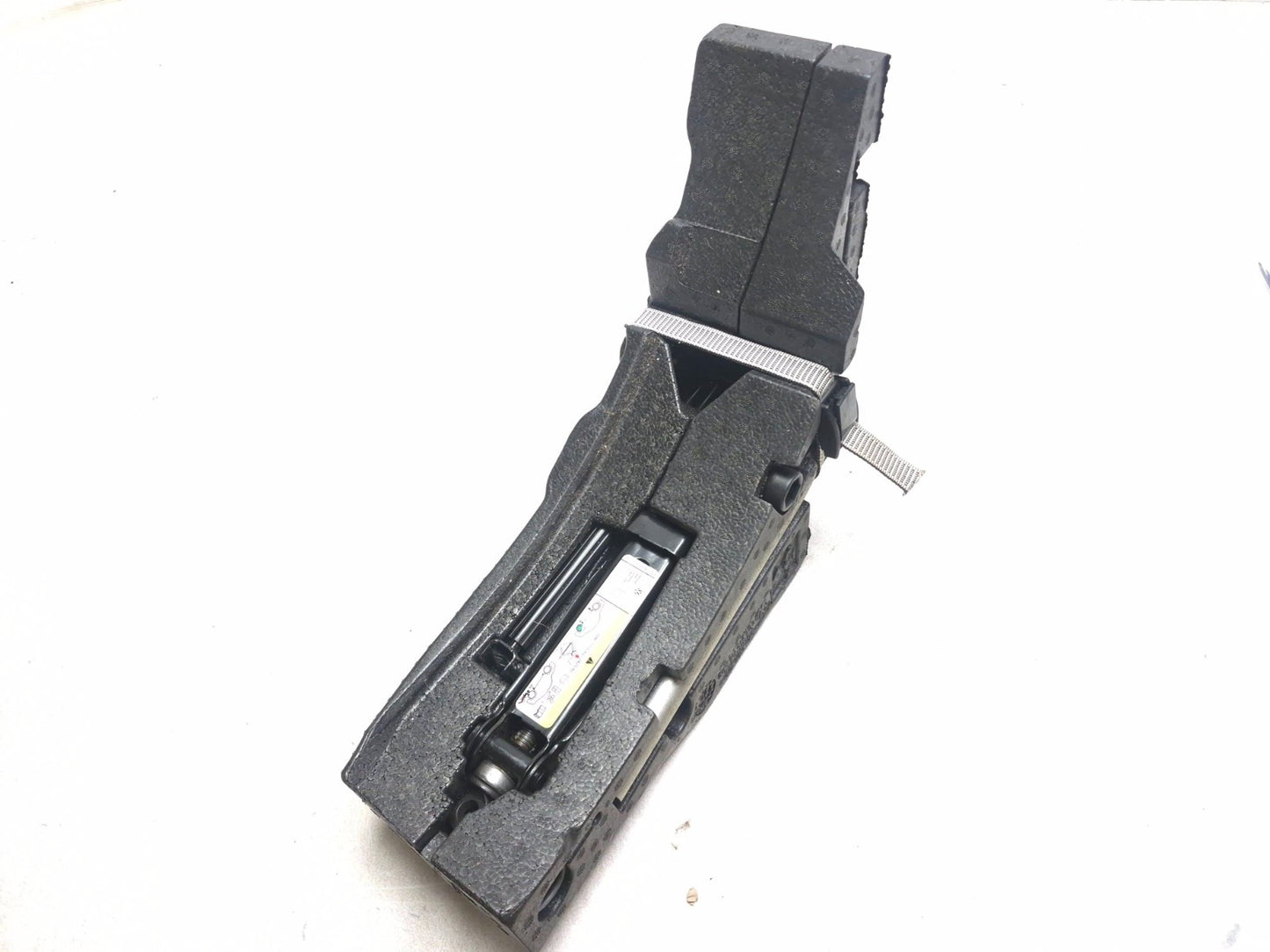 2015 Volkswagen Golf Tsi Tool Kit W/ Jack OEM