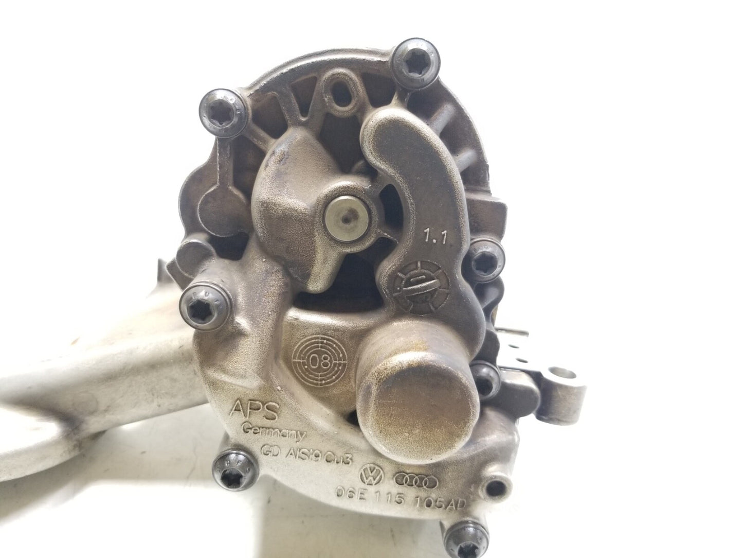 2009 - 2013 Audi Q5 Engine Oil Pump OEM