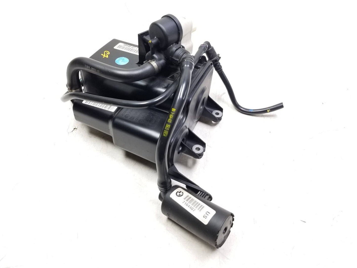 2007 - 2013 BMW X5 X6 E70 Fuel Evap Vapor Charcoal Canister 7164407  OEM
