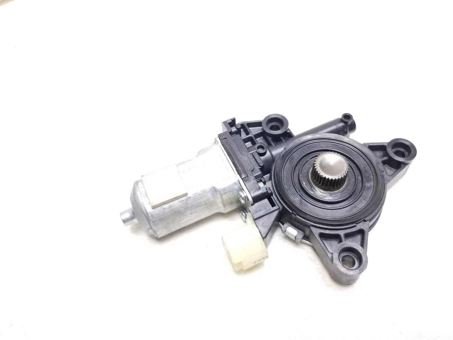 2014 - 2019 Kia Soul Window Motor Rear Passenger Side Right OEM
