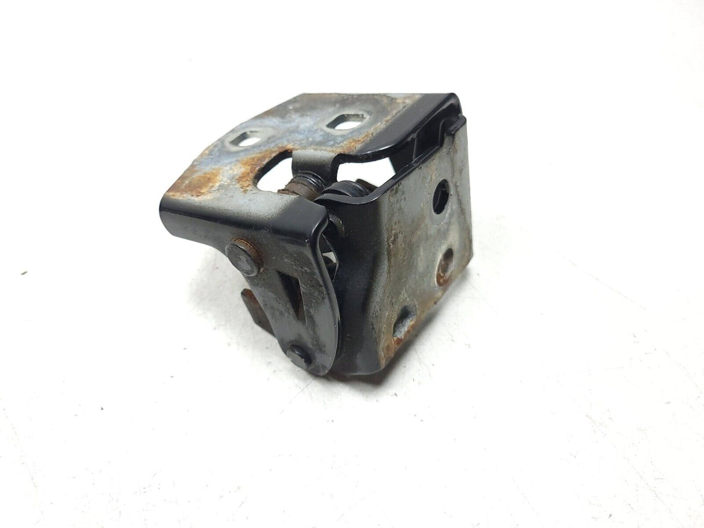10-14 Chevrolet Suburban Door Hinge Passenger Side Right OEM