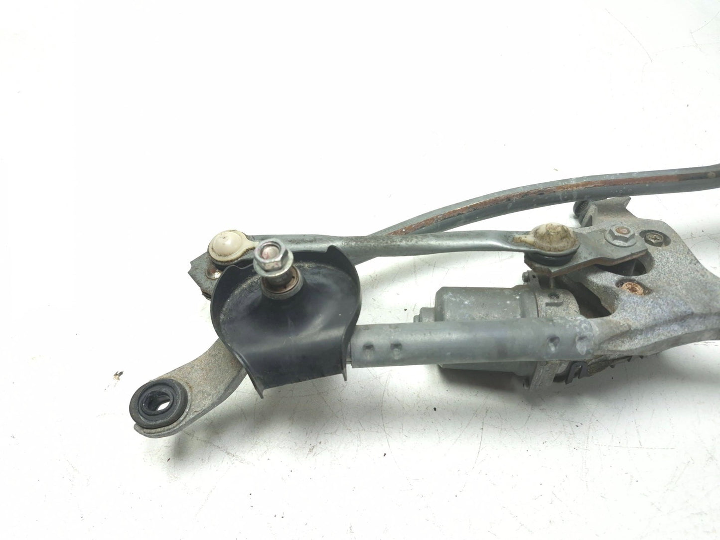 2018 Toyota Corolla Windshield Wiper Motor W/ Linkage OEM