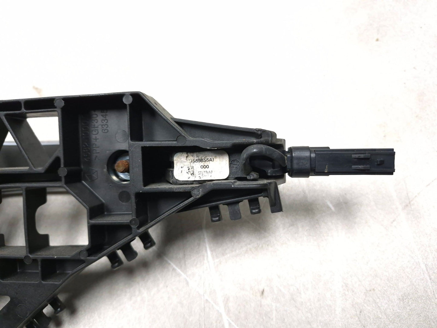 2018 Chrysler 300 Limited AWD Front Driver Side Exterior Door Handle OEM