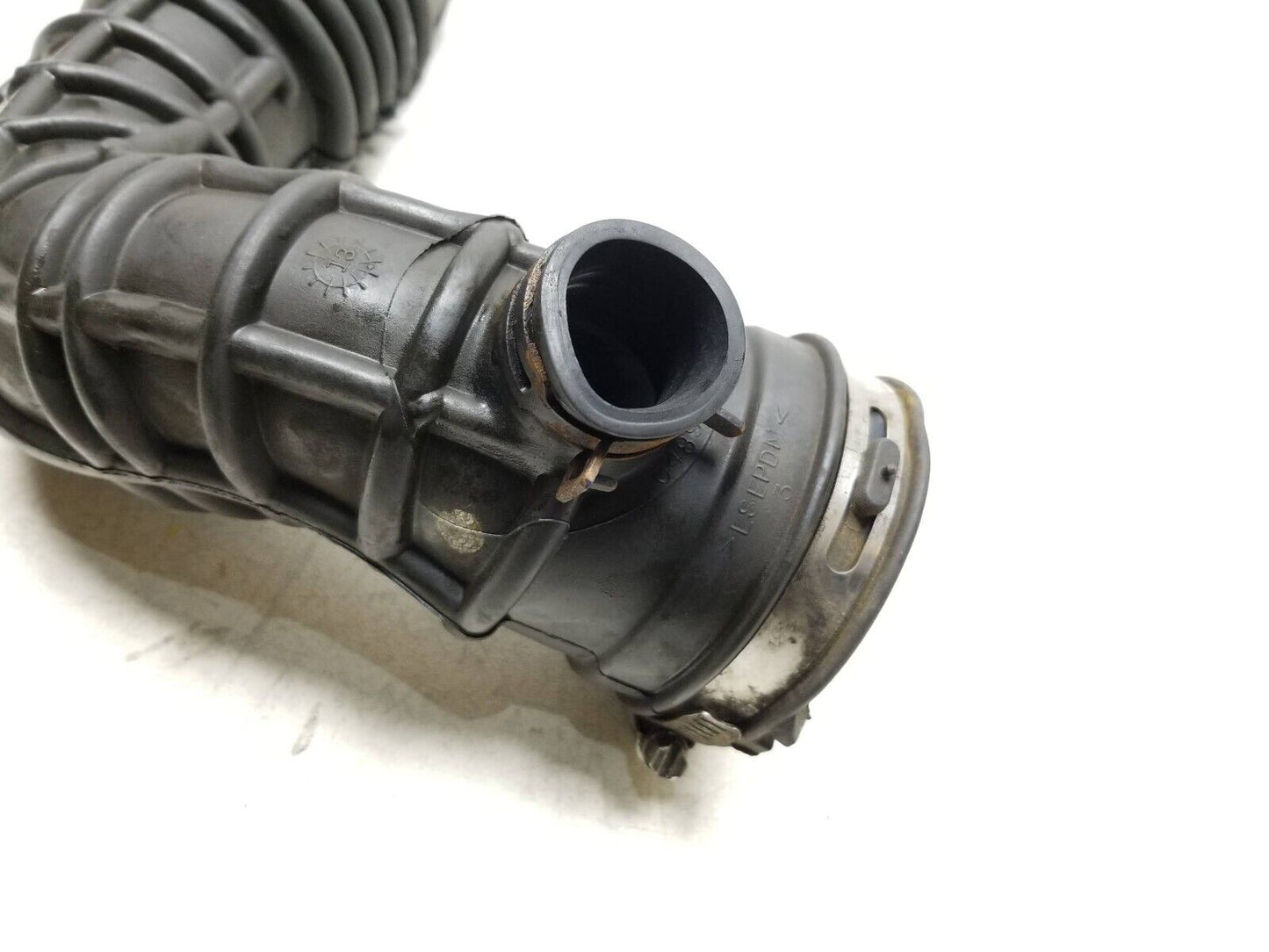 11-14 Chrysler 200 Air Intake Duct Pipe OEM 133k