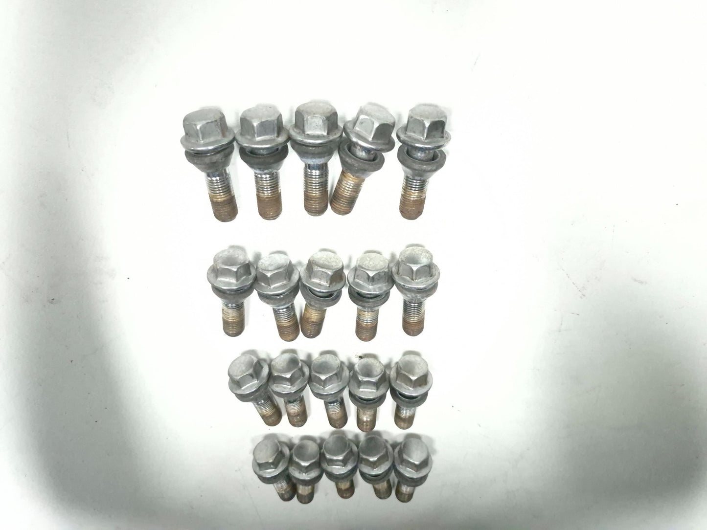 2013 Volvo S60 T5 Wheel Lug Nut Bolt 20 Pcs OEM