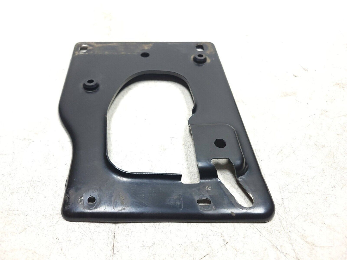 14-19 Chevrolet Silverado 1500 Rear Air Cleaner & Battery Tray Bracket  OEM