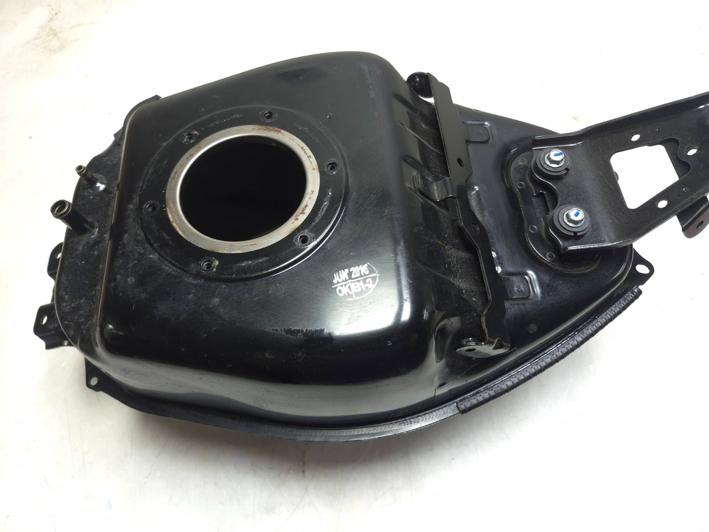 2016 Yamaha Yzf R3 Fuel Tank OEM