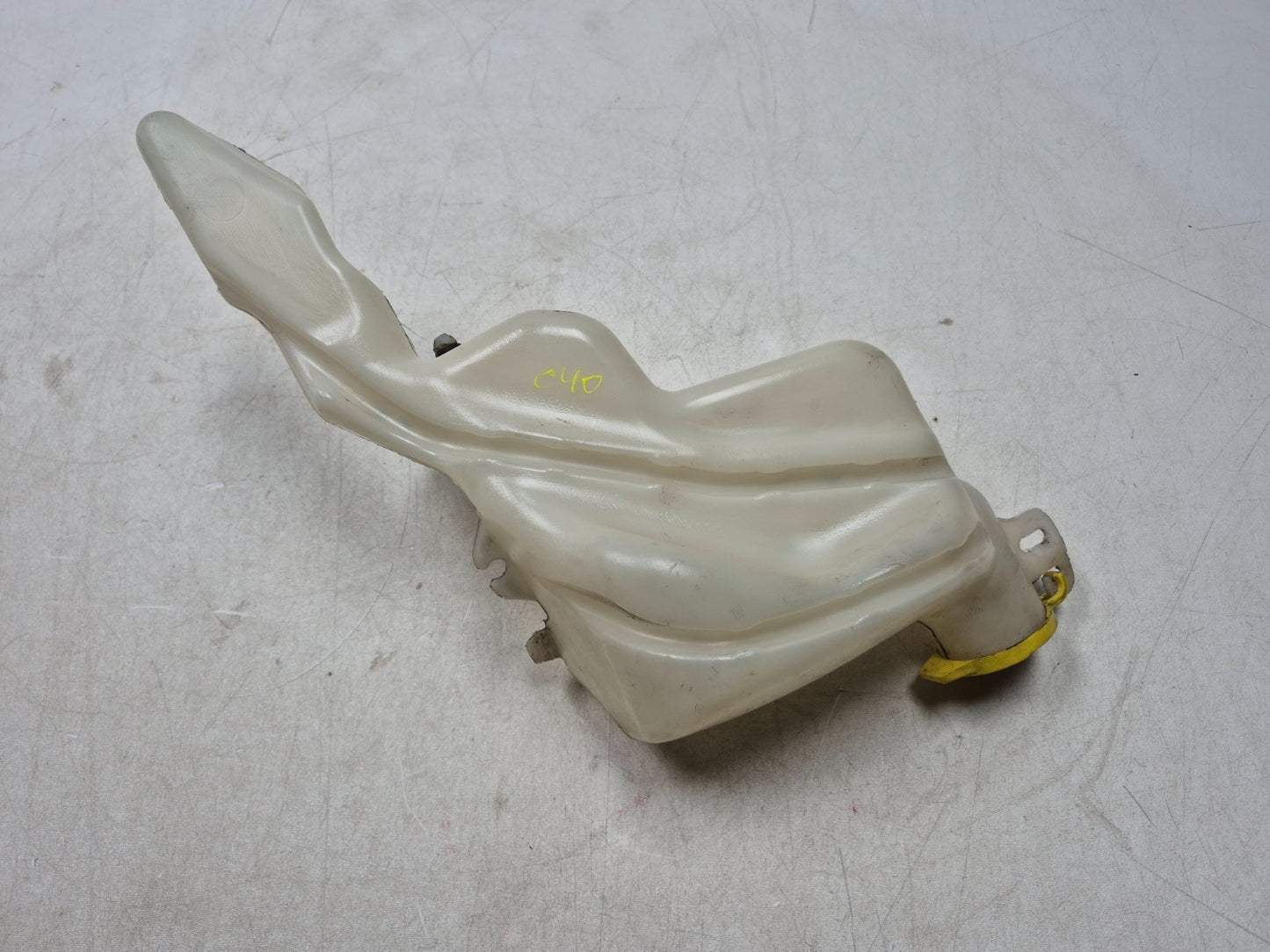 2010 Dodge Caliber Sxt Windshield Washer Fluid Reservoir 05303789af OEM
