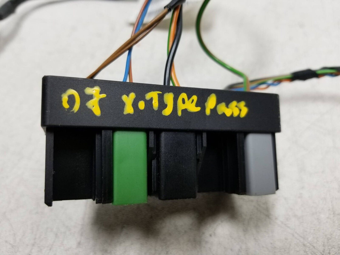 02 - 2008 Jaguar X-type Front Passenger Seat Control Module & Wiring Harness OEM