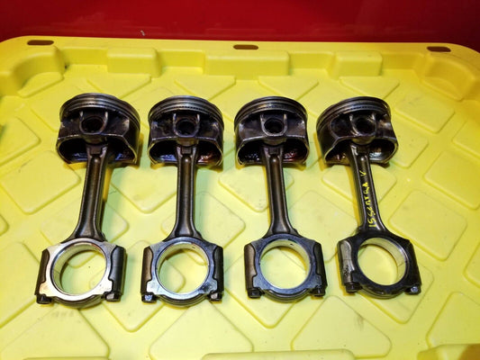 13 - 16 Nissan Sentra Piston W/ Connecting Rod 4pcs 1.8l OEM