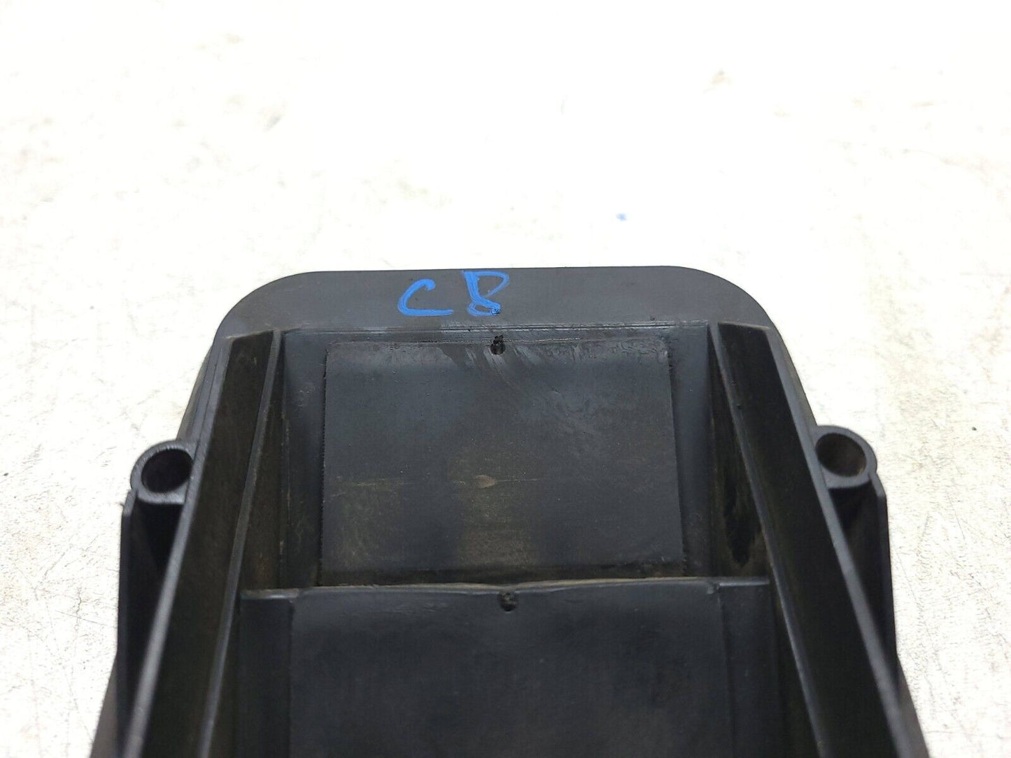 14-19 Chevrolet Silverado 1500 Rear Quarter Panel Pressure Air Vent Lh & Rh OEM