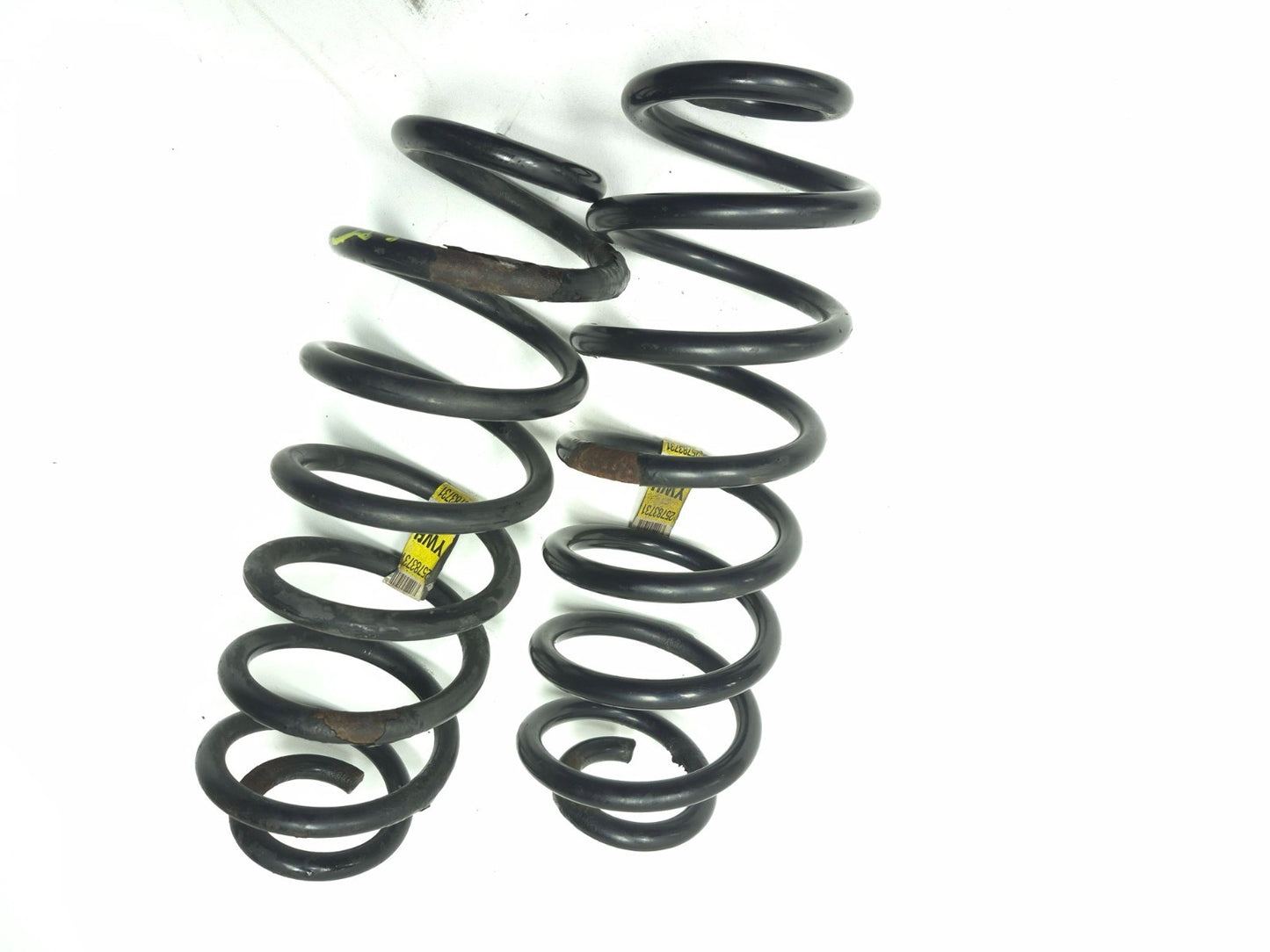 2013 Cadillac Escalade Rear Coil Spring Left & Right OEM